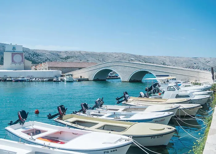 Beautiful In Pag With Kitchen * Pag Town