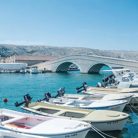 Gorgeous Apartment In Pag With House Sea View * Pag Town