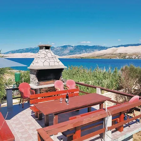 Gorgeous Apartment In Pag With House Sea View Appartement