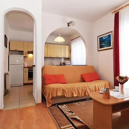 Beautiful Apartment In Pag With Kitchen Apartment Pag Town