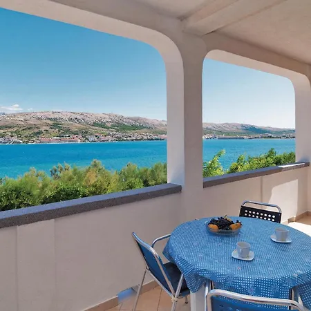 Beautiful Apartment In Pag With Kitchen * Pag Town