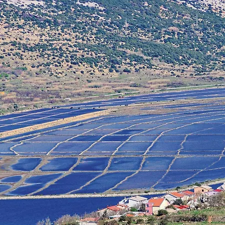 Beautiful Apartment In Pag With Kitchen Apartment
