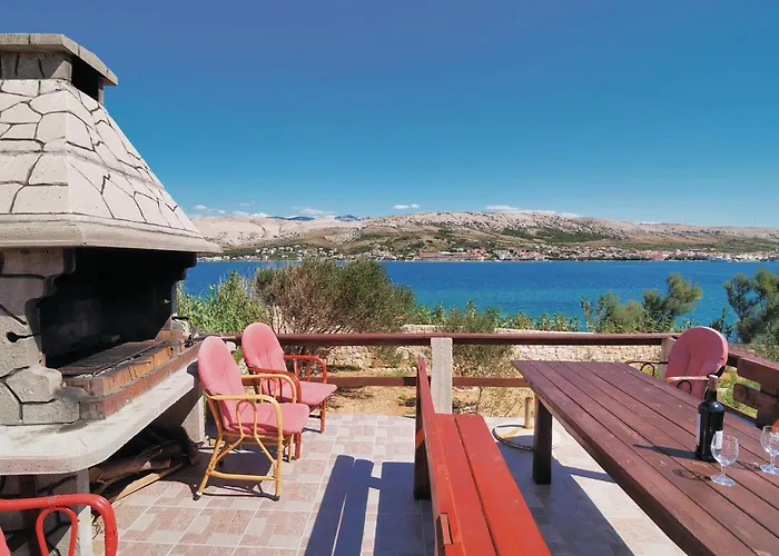 Appartement Beautiful In Pag With Kitchen *